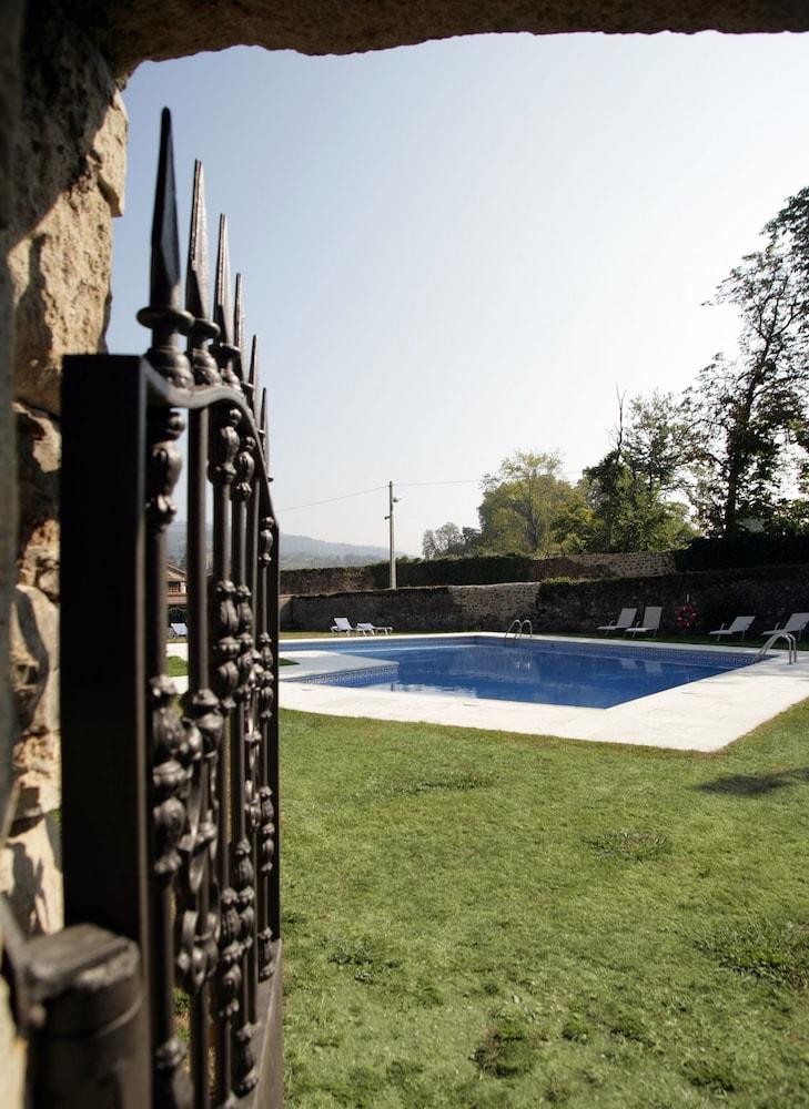 Cason De La Marquesa Hotel Pedredo Exterior photo